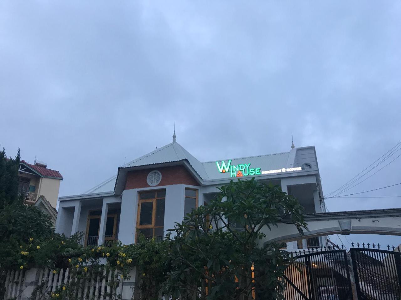 Windy House Hotell Dalat Exteriör bild